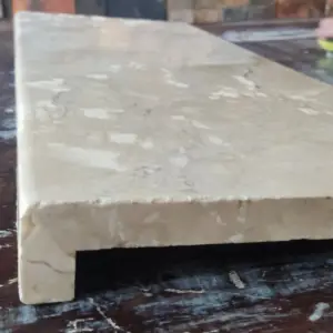 borda de piscina em travertino 60x70 cm